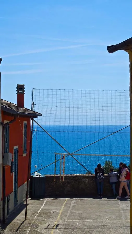 La Torre Apartments Corniglia 0*,