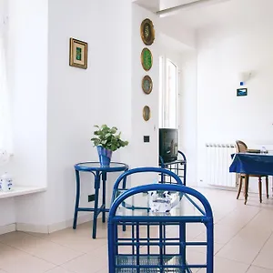 A Conchija Blu Apartment